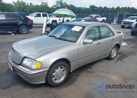 1998 Mercedes-Benz C 230 из США, поврежденный, VIN WDBHA23G1WA627408